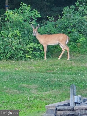 208 FOXCROFT LN, Robesonia, PA 19551