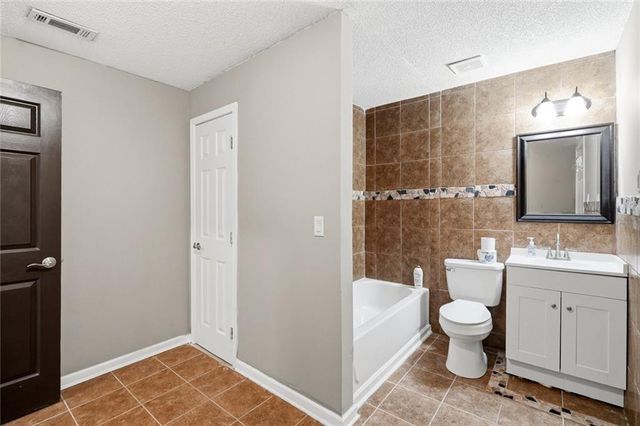 1735 Riverglen Drive, Suwanee, GA 30024