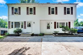 7-9 Old South Rd, Southbridge, MA 01550