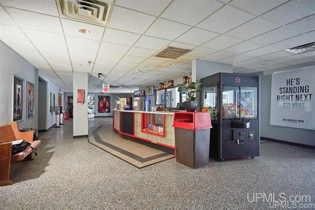 932 E Cloverland Drive, Ironwood, MI 49938