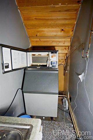 932 E Cloverland Drive, Ironwood, MI 49938