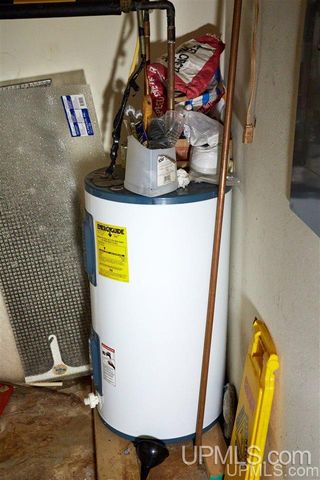 932 E Cloverland Drive, Ironwood, MI 49938