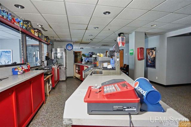 932 E Cloverland Drive, Ironwood, MI 49938