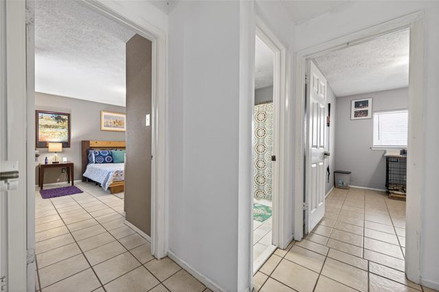 2311 Leading Edge Drive, Friendswood, TX 77546