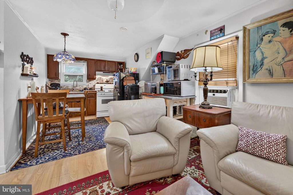 29 N CLINTON AVE, MAPLE SHADE, NJ 08052 — photo 3