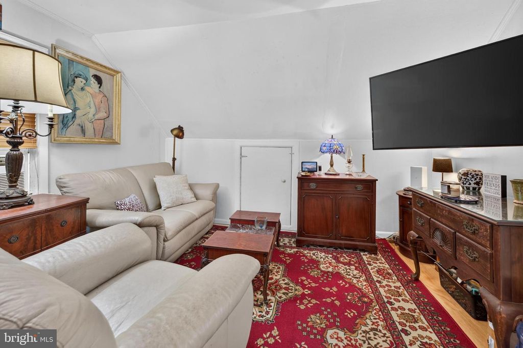 29 N CLINTON AVE, MAPLE SHADE, NJ 08052 — photo 5