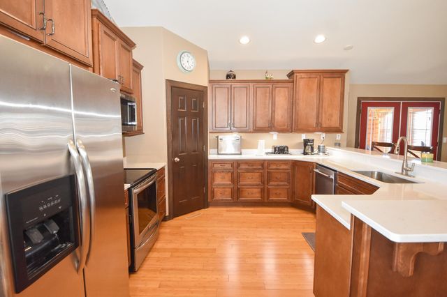 913 41ST Avenue S, Moorhead, MN 56560