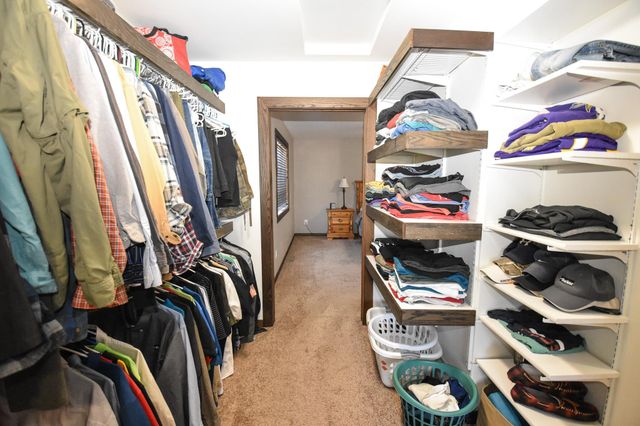 913 41ST Avenue S, Moorhead, MN 56560