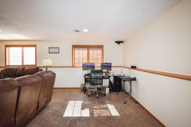 913 41ST Avenue S, Moorhead, MN 56560