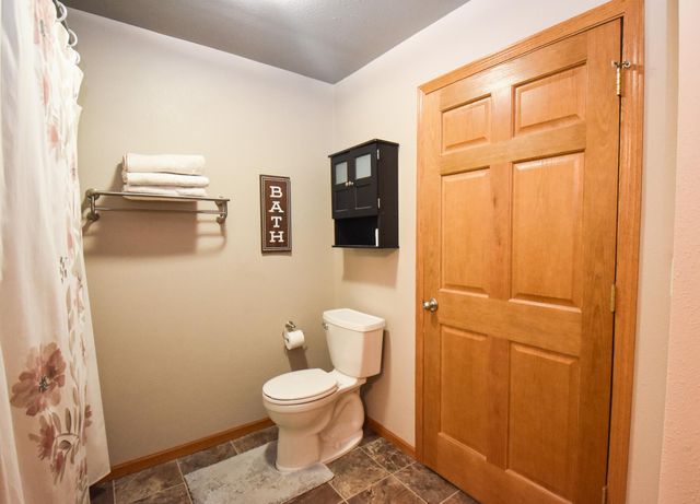 913 41ST Avenue S, Moorhead, MN 56560