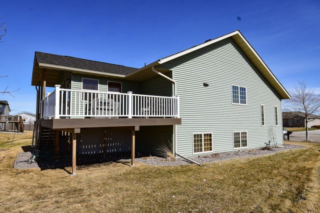 913 41ST Avenue S, Moorhead, MN 56560