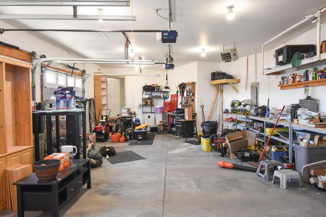 913 41ST Avenue S, Moorhead, MN 56560