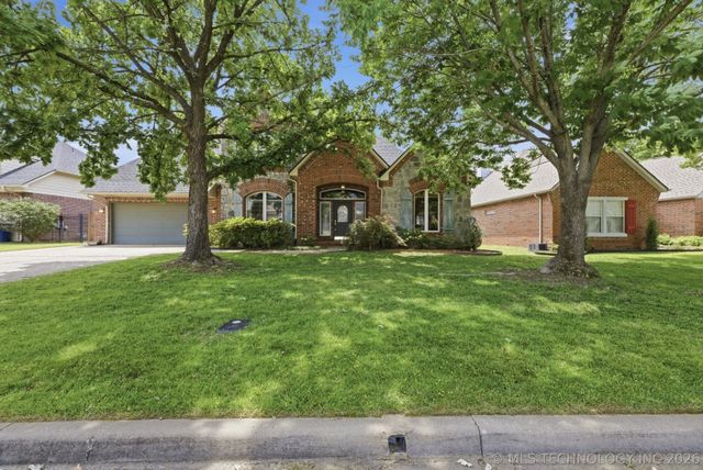9818 E 83rd Place, Tulsa, OK 74133