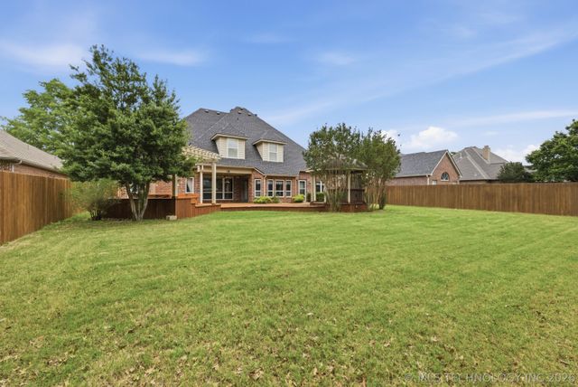 9818 E 83rd Place, Tulsa, OK 74133