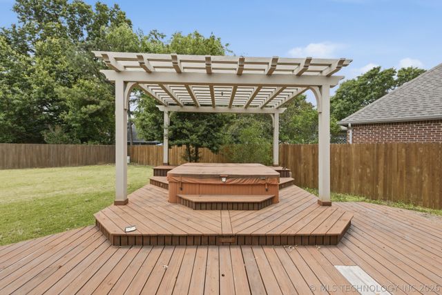 9818 E 83rd Place, Tulsa, OK 74133