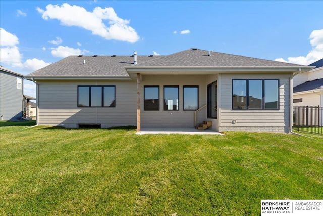 11002 N 171st Street, Bennington, NE 68007