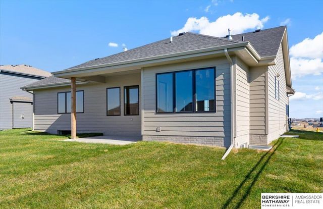 11002 N 171st Street, Bennington, NE 68007