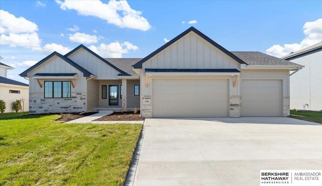 11002 N 171st Street, Bennington, NE 68007