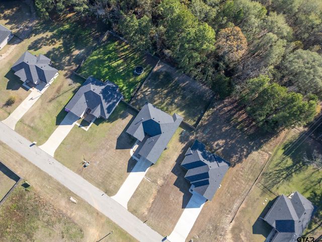 147 Heartland Xing, Diana, TX 75640