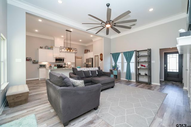 147 Heartland Xing, Diana, TX 75640