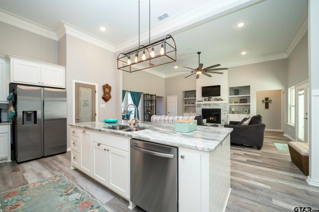 147 Heartland Xing, Diana, TX 75640