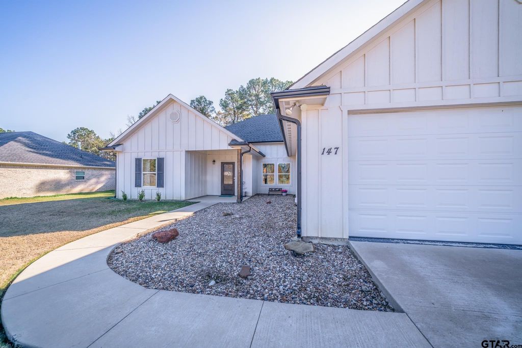 147 Heartland Xing, Diana, TX 75640