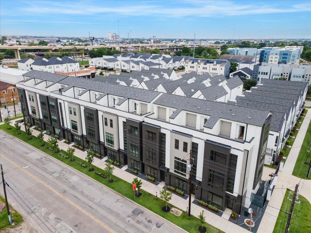 2121 Emancipation Avenue, Houston, TX 77003