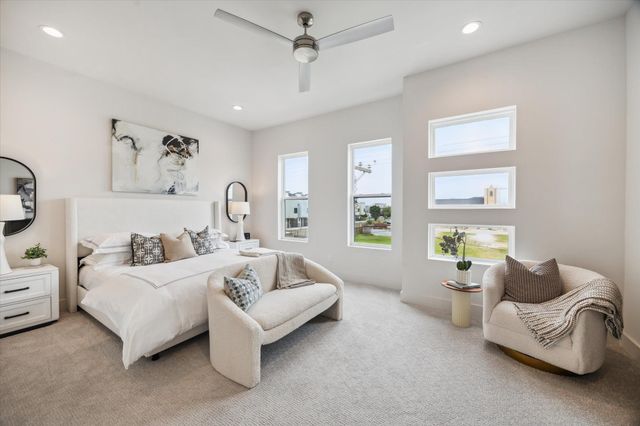 2121 Emancipation Avenue, Houston, TX 77003