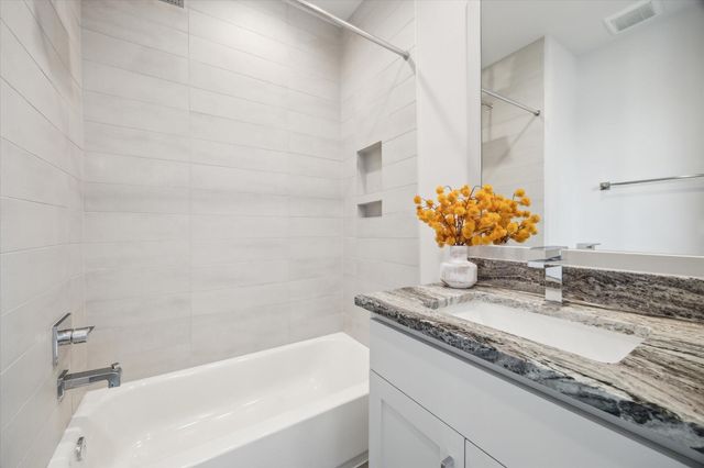 2121 Emancipation Avenue, Houston, TX 77003