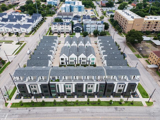 2121 Emancipation Avenue, Houston, TX 77003