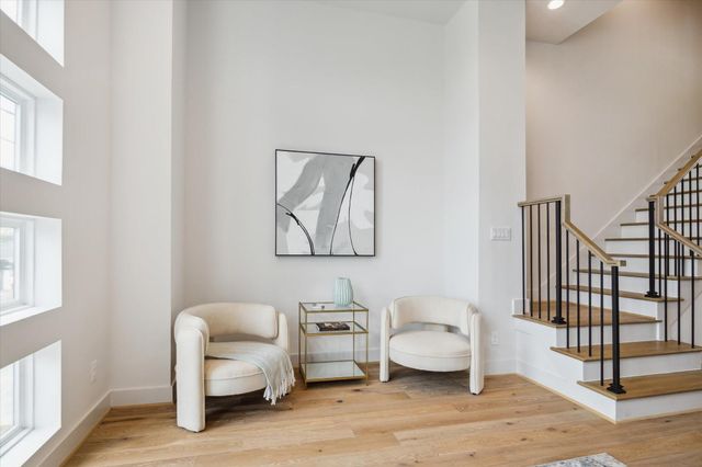 2121 Emancipation Avenue, Houston, TX 77003