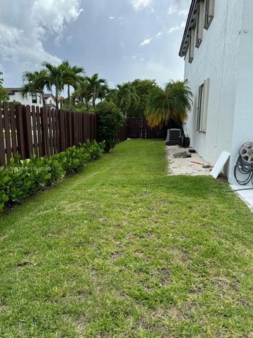 7803 NW 111th Ct, Doral, FL 33178