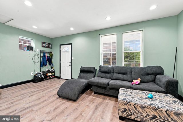 2711 N WASHINGTON ST, Wilmington, DE 19802