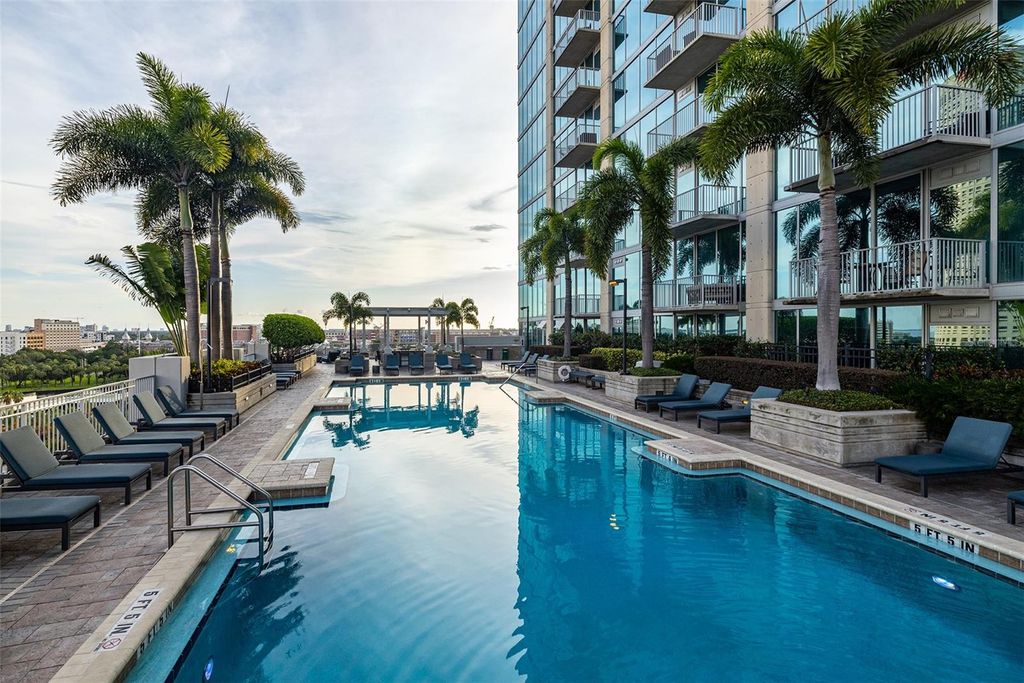 Image 39 of property listing at 777 N ASHLEY DRIVE 1209, Tampa, FL 33602