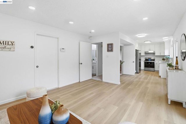 2485 Wexford Ave, South San Francisco, CA 94080