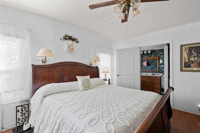 5750 PAWNEE STREET, Zephyrhills, FL 33542