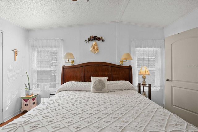 5750 PAWNEE STREET, Zephyrhills, FL 33542