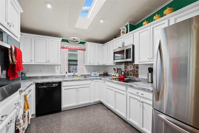 5750 PAWNEE STREET, Zephyrhills, FL 33542