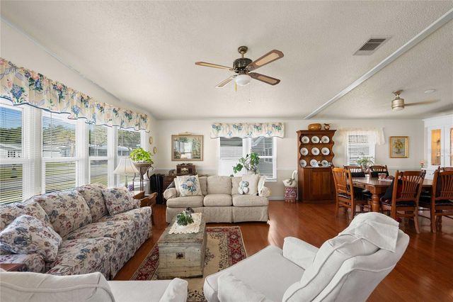 5750 PAWNEE STREET, Zephyrhills, FL 33542