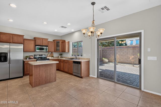 3912 S CROSSCREEK Drive, Chandler, AZ 85286