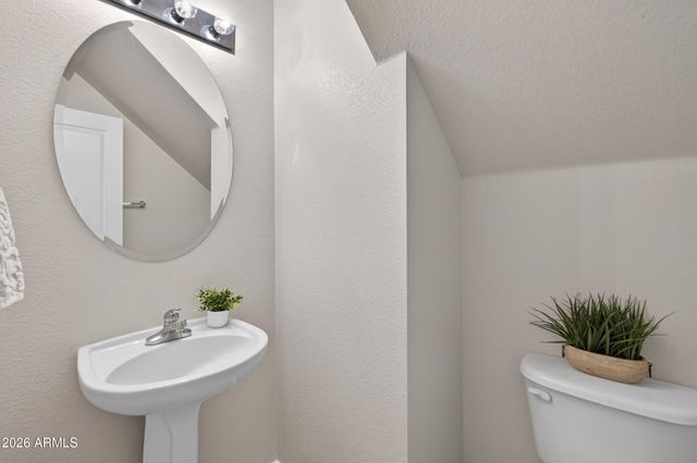 3912 S CROSSCREEK Drive, Chandler, AZ 85286
