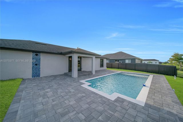 1111 NE 19th Avenue, Cape Coral, FL 33909