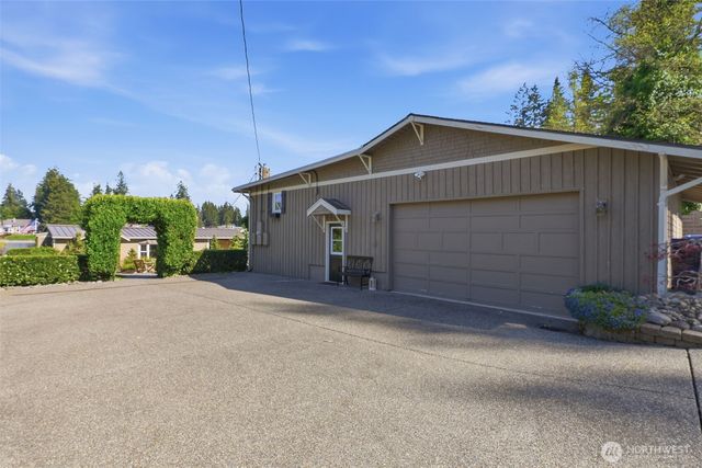 3205 115th Ave NW, Gig Harbor, WA 98335