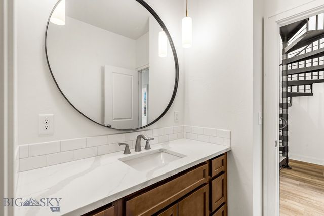 5442 Annie St B, Bozeman, MT 59718