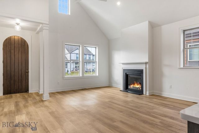 5442 Annie St B, Bozeman, MT 59718