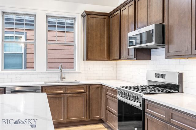 5442 Annie St B, Bozeman, MT 59718