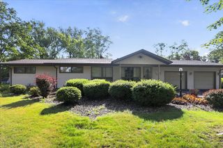 1051 Sylvan Road, Benton Harbor, MI 49022