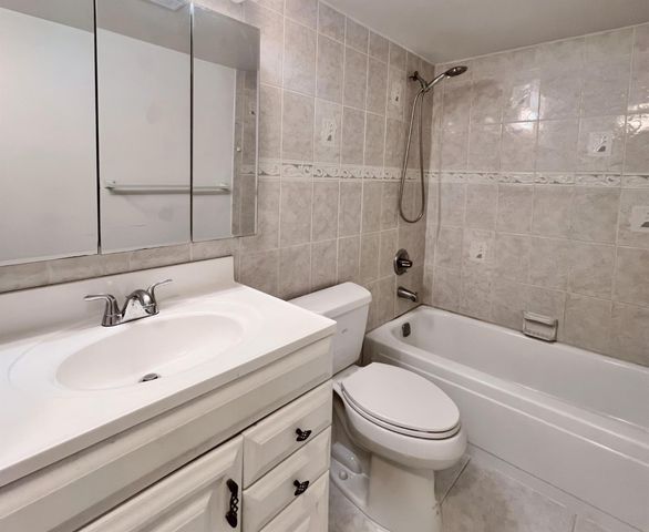 3100 Riverside Drive 307, Coral Springs, FL 33065