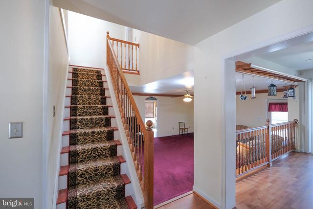 180 GOLDFINCH LN, Gore, VA 22637