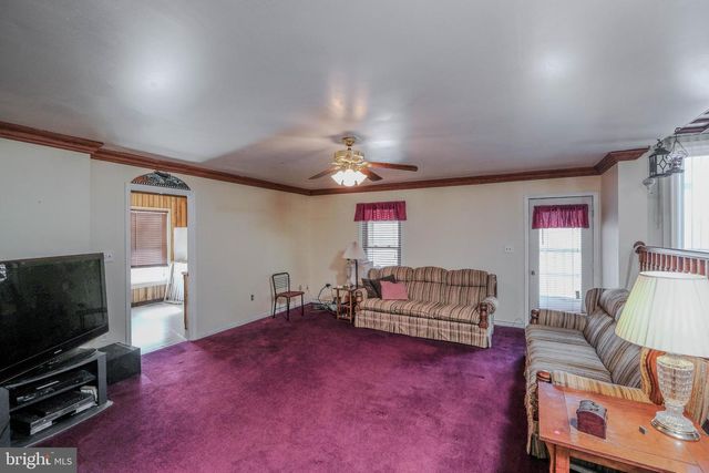 180 GOLDFINCH LN, Gore, VA 22637